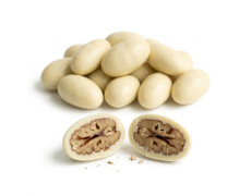 Драже Пекан в білому шоколаді LUX CHOCO